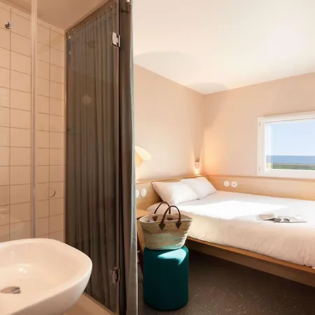 Hotell Greet Aeroport Promenade Des
