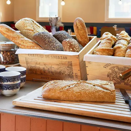 Greet Aeroport Promenade Des Hotell 2*