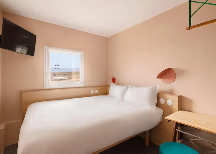 Greet Aeroport Promenade Des Hotell 2*