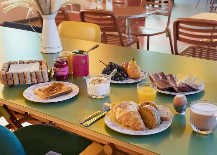 Hotell Greet Aeroport Promenade Des Nice