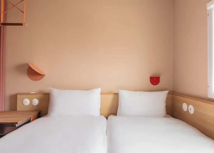 Greet Aeroport Promenade Des Hotell 2*