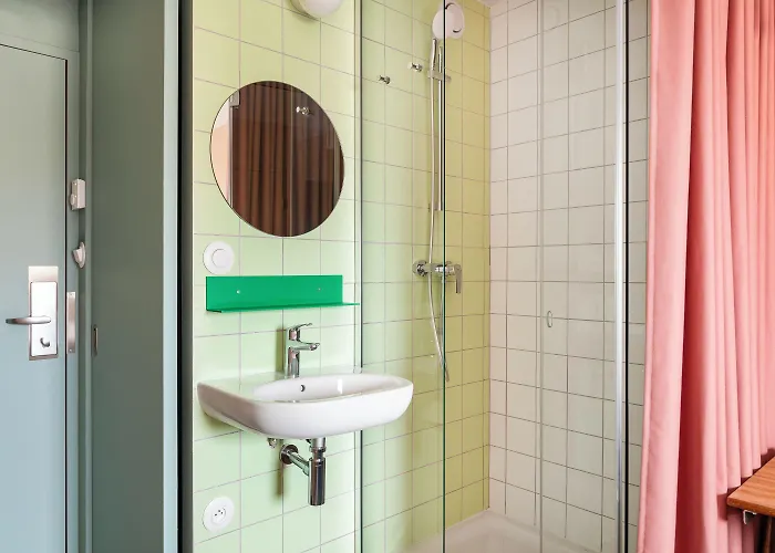 Greet Aeroport Promenade Des