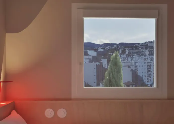 Greet Aeroport Promenade Des Nice