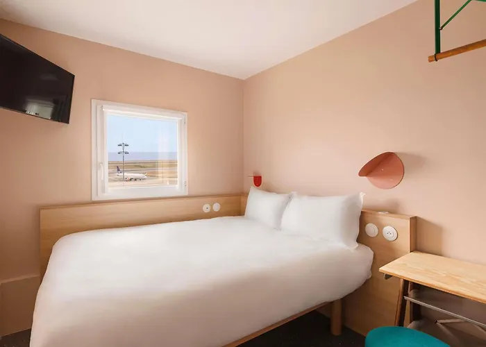 Hotell Greet Aeroport Promenade Des Nice