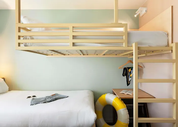 Greet Aeroport Promenade Des 2*