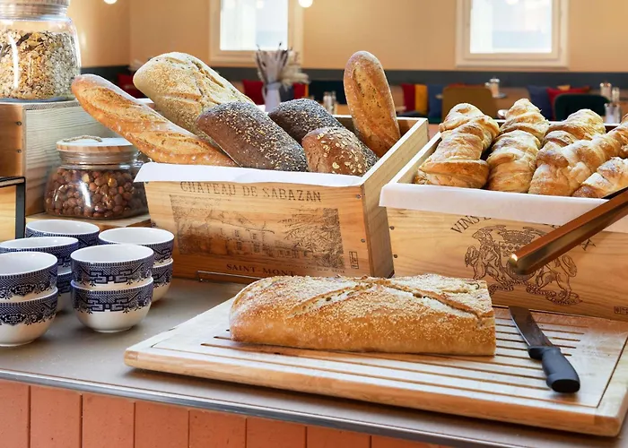 Greet Aeroport Promenade Des Hotell 2*